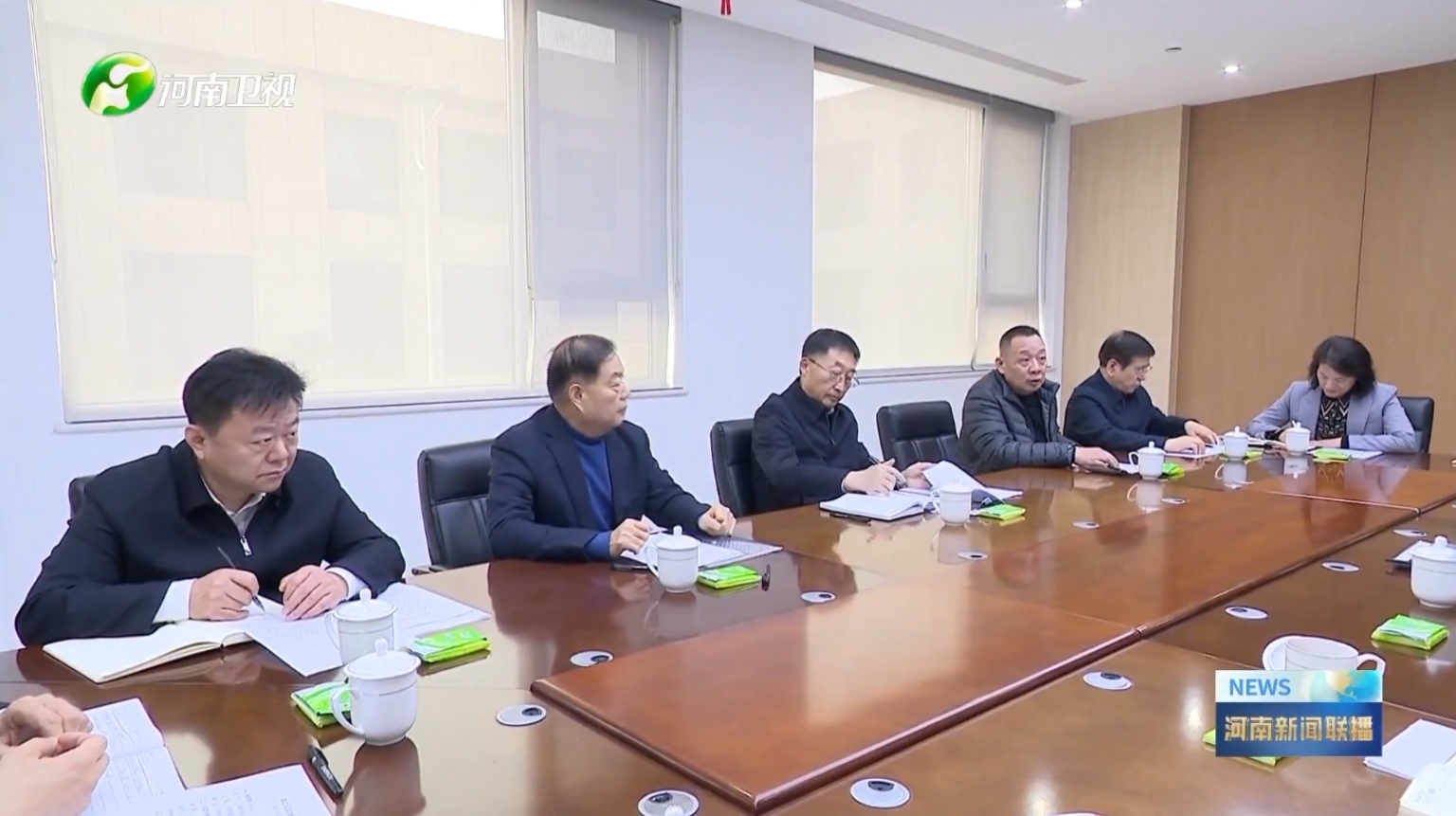 河南卫视新闻联播报道爱游戏ayx登录入口-爱游戏（中国）
集团党委书记、创始人楚金甫参加省委书记刘宁在许昌召开的民营企业座谈会